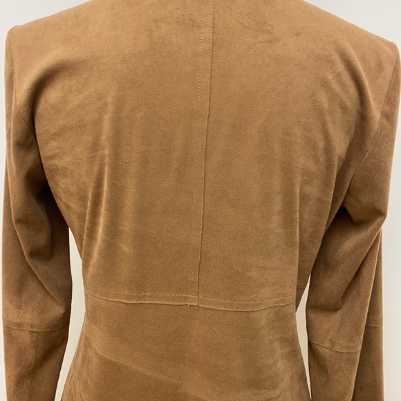 Max Studio women long sleeves blouse faux suede 
100% polyester RN# 58822 Cut# 7 - Picture 11 of 15